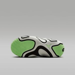 Nike Tatum 3 Big Kids' Basketball Shoes (HF3136-001, Platinum Tint/Particle Grey/Grey Fog/Black) - Image 2